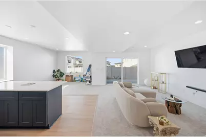 93 E Edgecrest Ln, North Salt Lake, UT 84054 - Photo 27