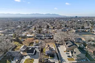 5680 S 1300 E, Murray, UT 84121 - Photo 31