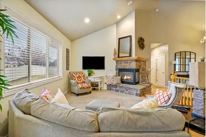 557 S 1470 E, Springville, UT 84663 - Photo 7