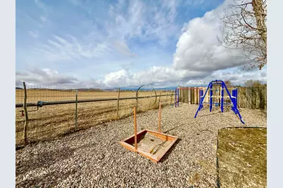 4462 S Vernal Ave, Vernal, UT 84078 - Photo 37