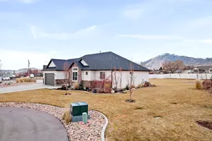 145 S 300 W, Mona, UT 84645 - Photo 7