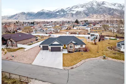 145 S 300 W, Mona, UT 84645 - Photo 3