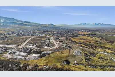 697 Cherry Pkwy #14, Richmond, UT 84333 - Photo 5