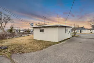 194 E 8530 S, Sandy, UT 84070 - Photo 23