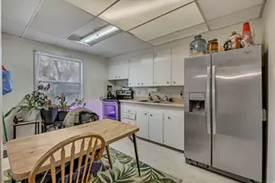 194 E 8530 S, Sandy, UT 84070 - Photo 7