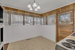 194 E 8530 S, Sandy, UT 84070 - Photo 29