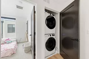 351 W 800 N, Salt Lake City, UT 84103 - Photo 11