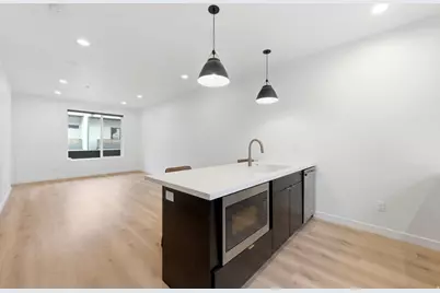 351 W 800 N #9, Salt Lake City, UT 84103 - Photo 5