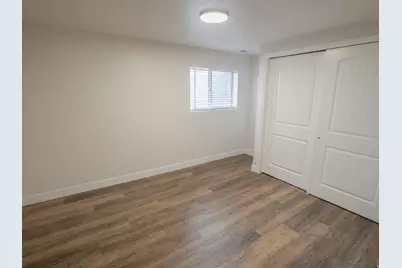 8492 S Mesa Dr E, Sandy, UT 84093 - Photo 31