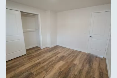 8492 S Mesa Dr E, Sandy, UT 84093 - Photo 13