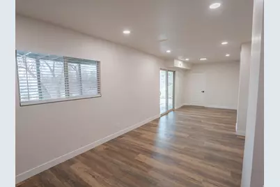 8492 S Mesa Dr E, Sandy, UT 84093 - Photo 35