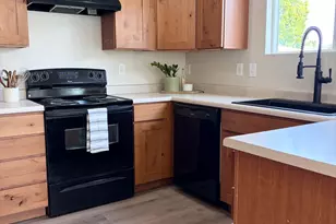 814 W 600 S, Springville, UT 84663 - Photo 3