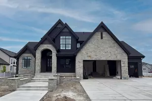 39 N Hayfield Cir, Kaysville, UT 84037 - Photo 1