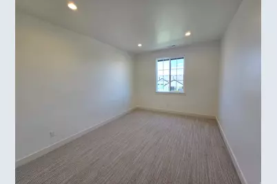 39 N Hayfield Cir, Kaysville, UT 84037 - Photo 19