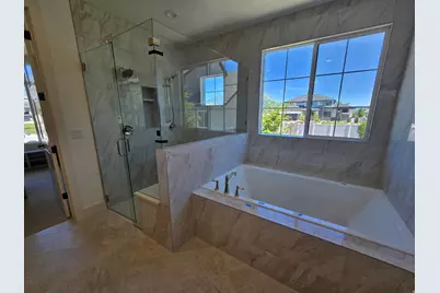 39 N Hayfield Cir, Kaysville, UT 84037 - Photo 15