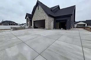 39 N Hayfield Cir, Kaysville, UT 84037 - Photo 3