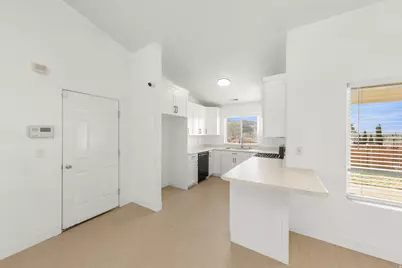 250 E 970 N, Hurricane, UT 84737 - Photo 11