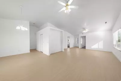 250 E 970 N, Hurricane, UT 84737 - Photo 9