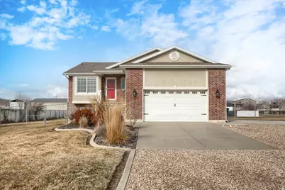 6242 W 5950 S, Hooper, UT 84315 - Photo 1