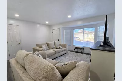 8464 S Meadowlark Ln, West Jordan, UT 84088 - Photo 13