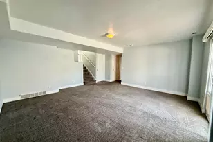 6724 W Hunter Wood Circle, West Valley, UT 84128 - Photo 31