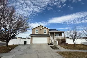 6724 W Hunter Wood Circle, West Valley, UT 84128 - Photo 1