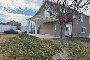 6724 W Hunter Wood Circle, West Valley, UT 84128 - Photo 41