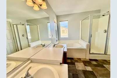 6724 W Hunter Wood Cir, West Valley, UT 84128 - Photo 27