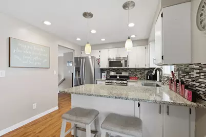 1871 N 1225 W, Clinton, UT 84015 - Photo 9