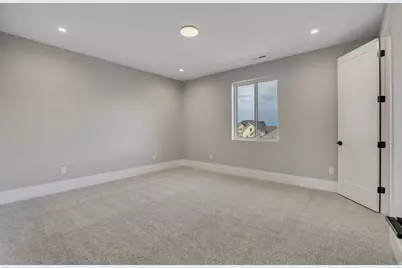 1452 W Meadow Glen Dr, Bluffdale, UT 84065 - Photo 39