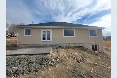 335 N 200 W, Moroni, UT 84646 - Photo 3