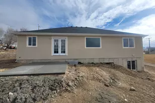 335 N 200 W, Moroni, UT 84646 - Photo 3