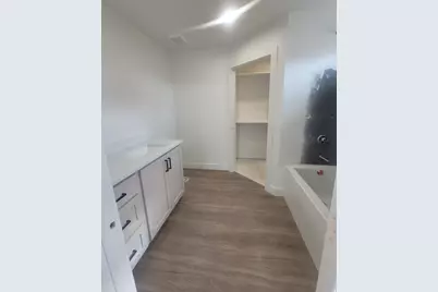 335 N 200 W, Moroni, UT 84646 - Photo 5