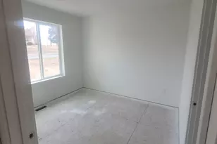 335 N 200 W, Moroni, UT 84646 - Photo 7