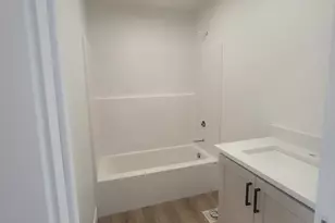 335 N 200 W, Moroni, UT 84646 - Photo 9