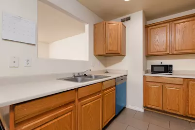 30 W 7500 S #18, Midvale, UT 84047 - Photo 11