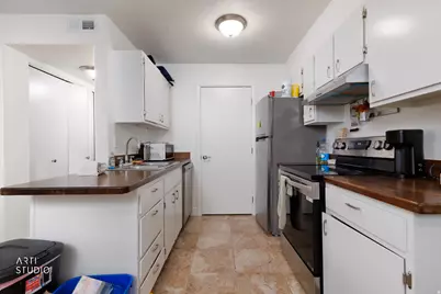 1190 E Waterside S #10, Cottonwood Heights, UT 84047 - Photo 9
