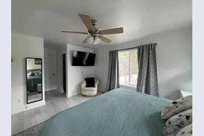 10945 S Hyrum Pl E, Sandy, UT 84070 - Photo 9