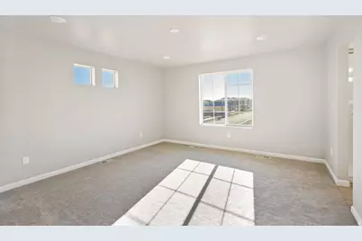 264 N Roundabout St, Saratoga Springs, UT 84045 - Photo 3