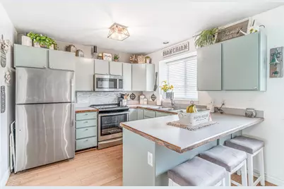 729 E Crestview Dr S, Tooele, UT 84074 - Photo 5