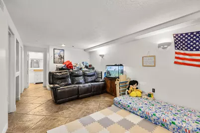 1075 W 4175 S, Riverdale, UT 84405 - Photo 15