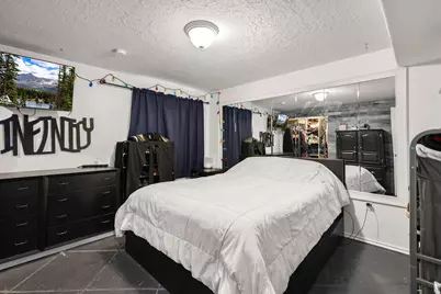 1075 W 4175 S, Riverdale, UT 84405 - Photo 17