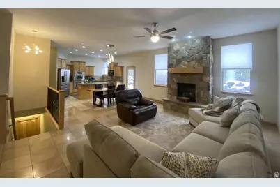 11521 S Black Forest Dr S #8, Sandy, UT 84094 - Photo 5