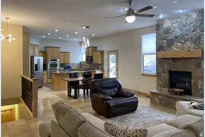 11521 S Black Forest Dr S #8, Sandy, UT 84094 - Photo 27