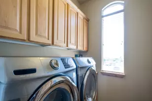 11521 S Black Forest Dr S, Sandy, UT 84094 - Photo 31