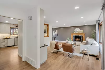 1638 Country Hills Dr, Ogden, UT 84403 - Photo 11