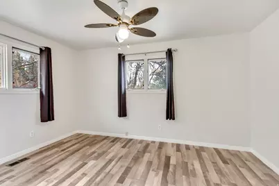 1638 Country Hills Dr, Ogden, UT 84403 - Photo 27