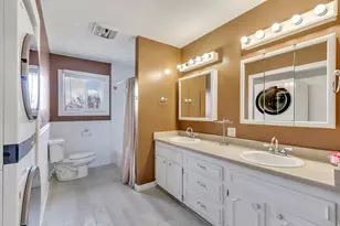 1638 Country Hills Dr, Ogden, UT 84403 - Photo 29