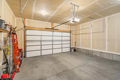 1087 S 1010 W, Tooele, UT 84074 - Photo 15