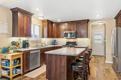 1087 S 1010 W, Tooele, UT 84074 - Photo 5